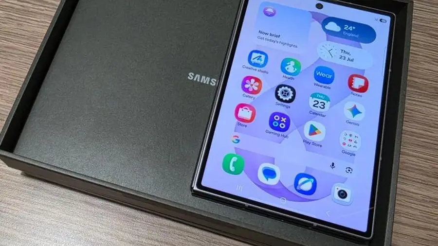 Galaxy Z Fold 8, Ponsel Lipat Ringan dan Powerful