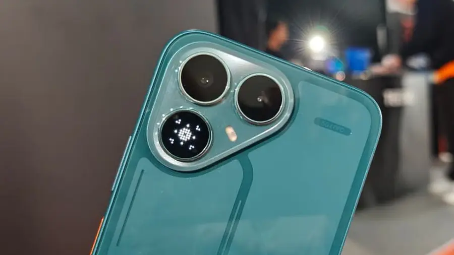 Mengenal Tecno Pova 8 5G, Smartphone Futuristik dengan Layar Mini