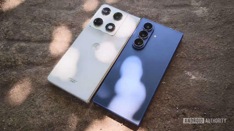 Motorola Razr Fold Ungguli Galaxy Z Fold 7 Dalam Banyak Hal
