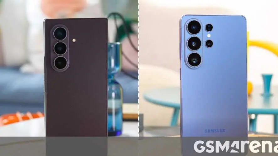 Comparing Samsung Galaxy Z Fold8 Ultra and Galaxy S26 Ultra