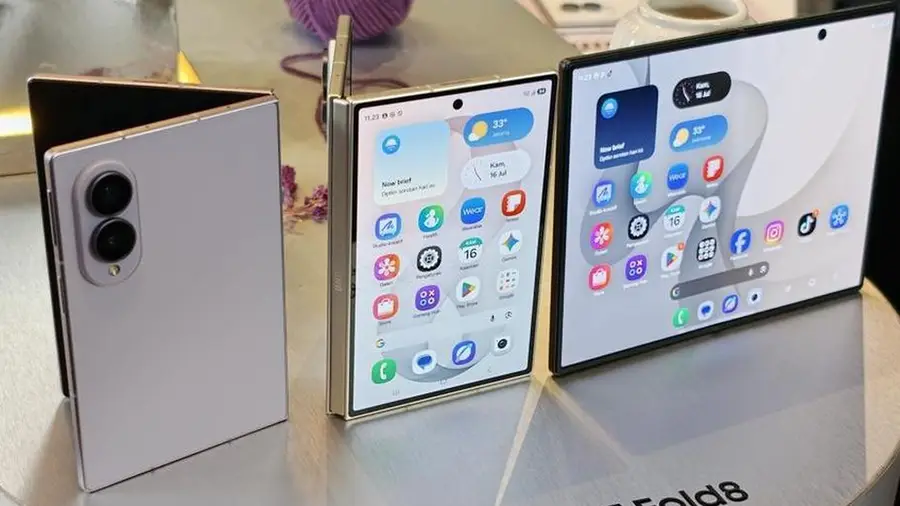 Samsung Galaxy Z Fold 8 Review: A Passport-Shaped Marvel