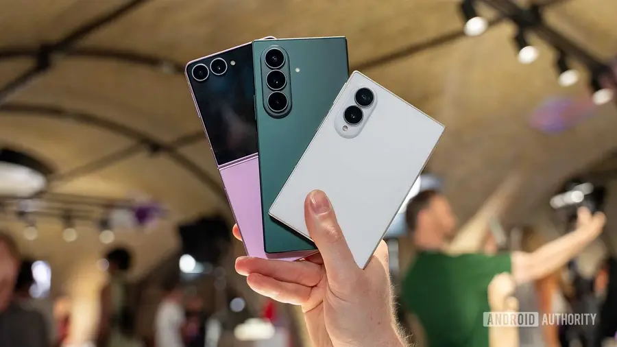 Samsung Tetap Abaikan Masalah Perlindungan Debu di Ponsel Lipat