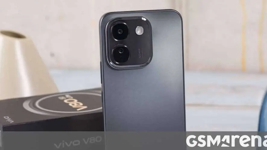 Unboxing Vivo V80 Lite: Baterai Besar dan Tahan Air