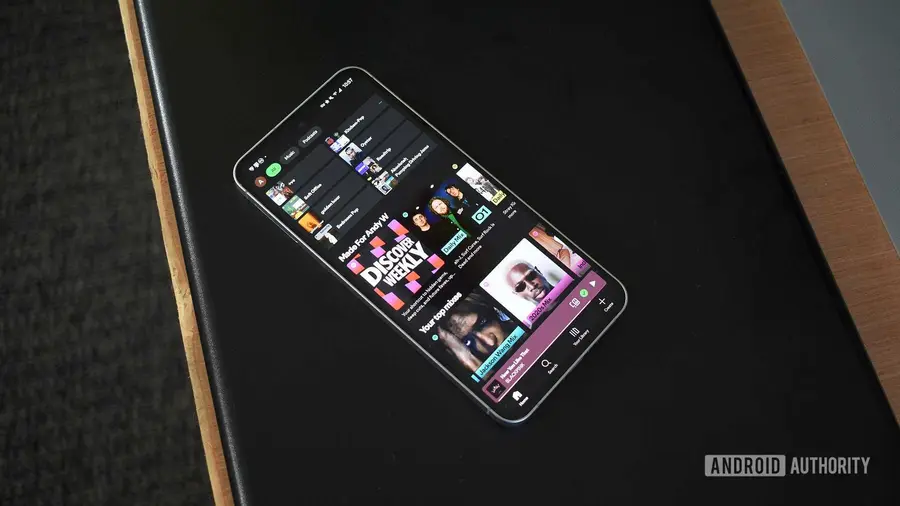 YouTube Music: Mengapa Tetap Jadi Favorit Meski Banyak Kekurangan