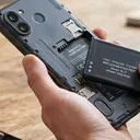 Mengapa Baterai HP Kini Tidak Bisa Dilepas Sendiri