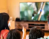 Nikmati Akhir Pekan Seru Nonton Film di Rumah