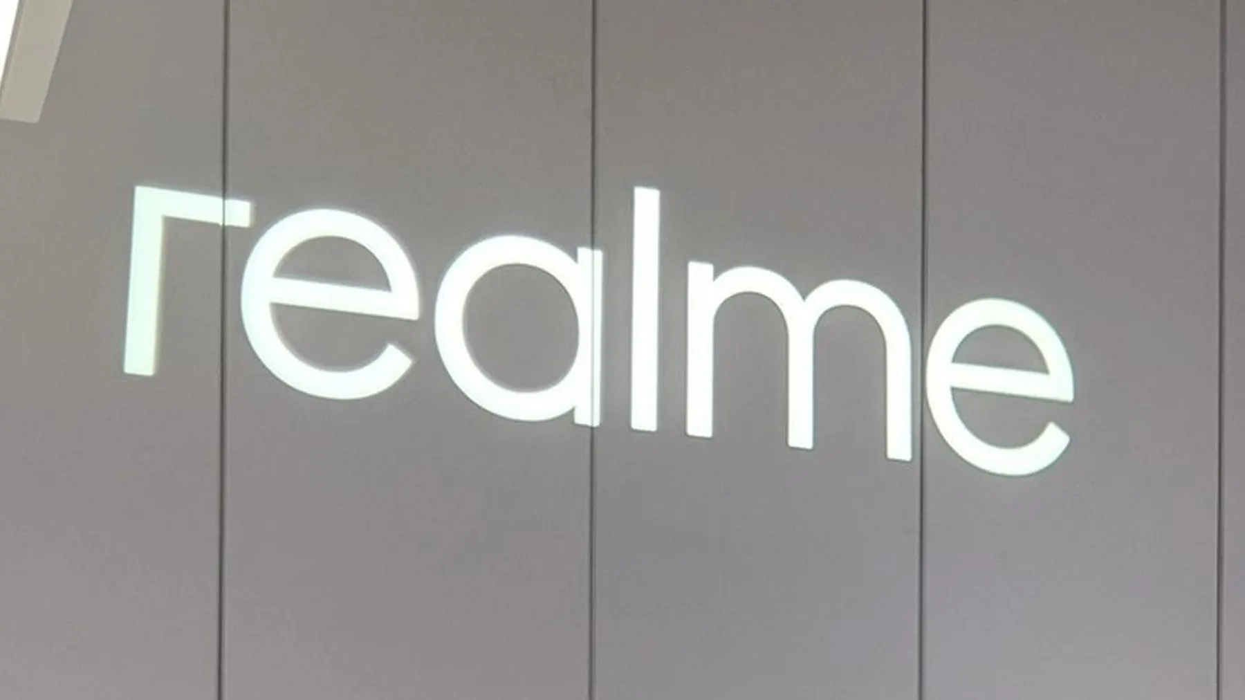 Realme Hentikan Penjualan di China, Fokus Pasar Global