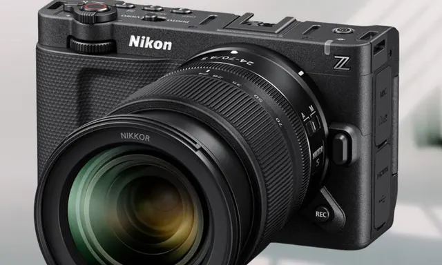 Japanese Camera Market Shows Signs of Recovery After Two Decades