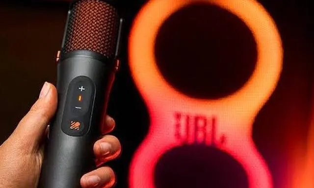 JBL Luncurkan Mikrofon Karaoke AI EasySing di Indonesia