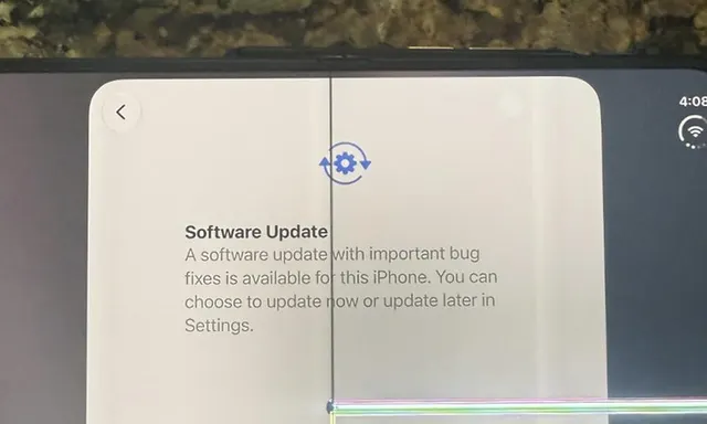 iPhone Duo Display Issues Prompt User Concerns Over Design Flaws