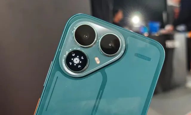 Mengenal Tecno Pova 8 5G, Smartphone Futuristik dengan Layar Mini