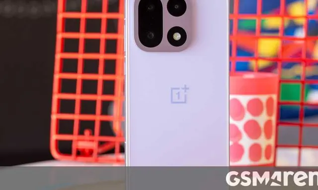 OnePlus 15 Mulai Terima Pembaruan Stabil ColorOS 17