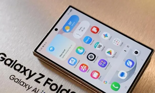 Samsung Galaxy Z Fold8 vs iPhone Duo: A New Foldable Era