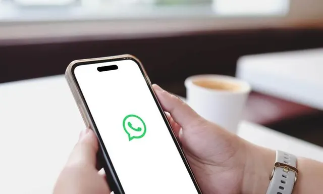 WhatsApp Kembangkan Fitur Panggilan Tanpa Akun dan Aplikasi