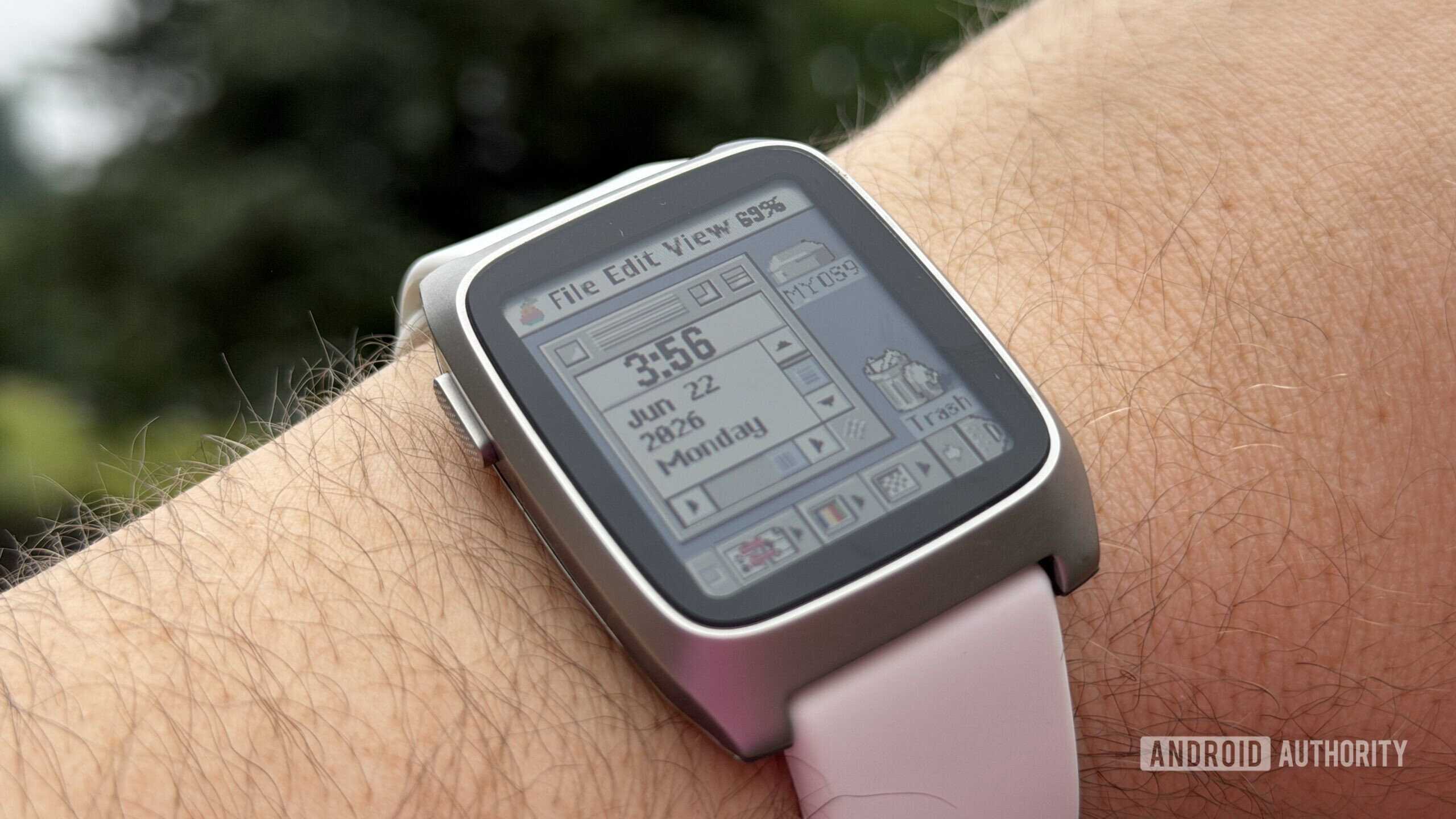 Pebble Time 2: Solusi Smartwatch dengan Baterai Tahan Lama dan Nyaman
